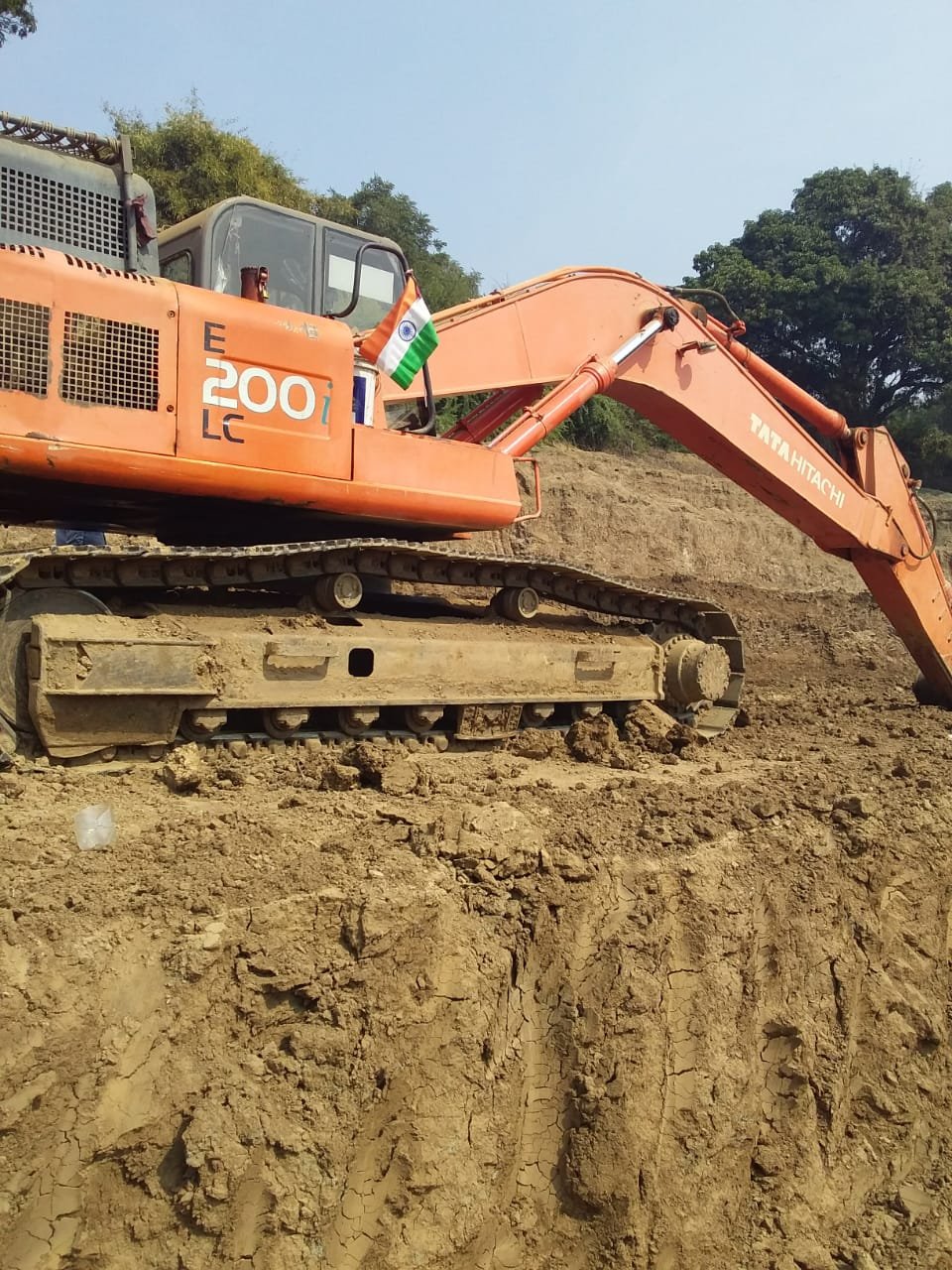 Excavator Tata Hitachi EX200 Available for Rent with Rock Breaker YOM 2013