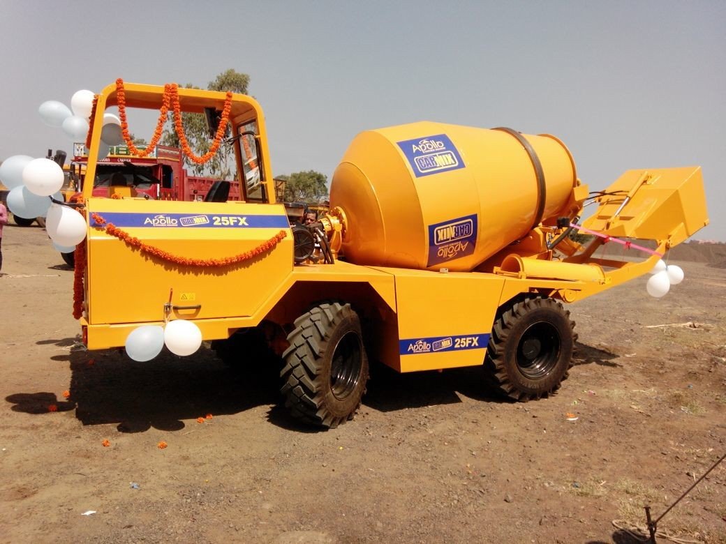 Self Loading Transit Mixture on rent
