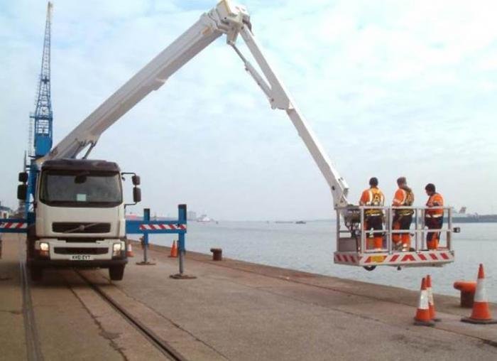Bronto HDT 44 Truck Mounted Aerial  Work Platform with 44 meter reach 